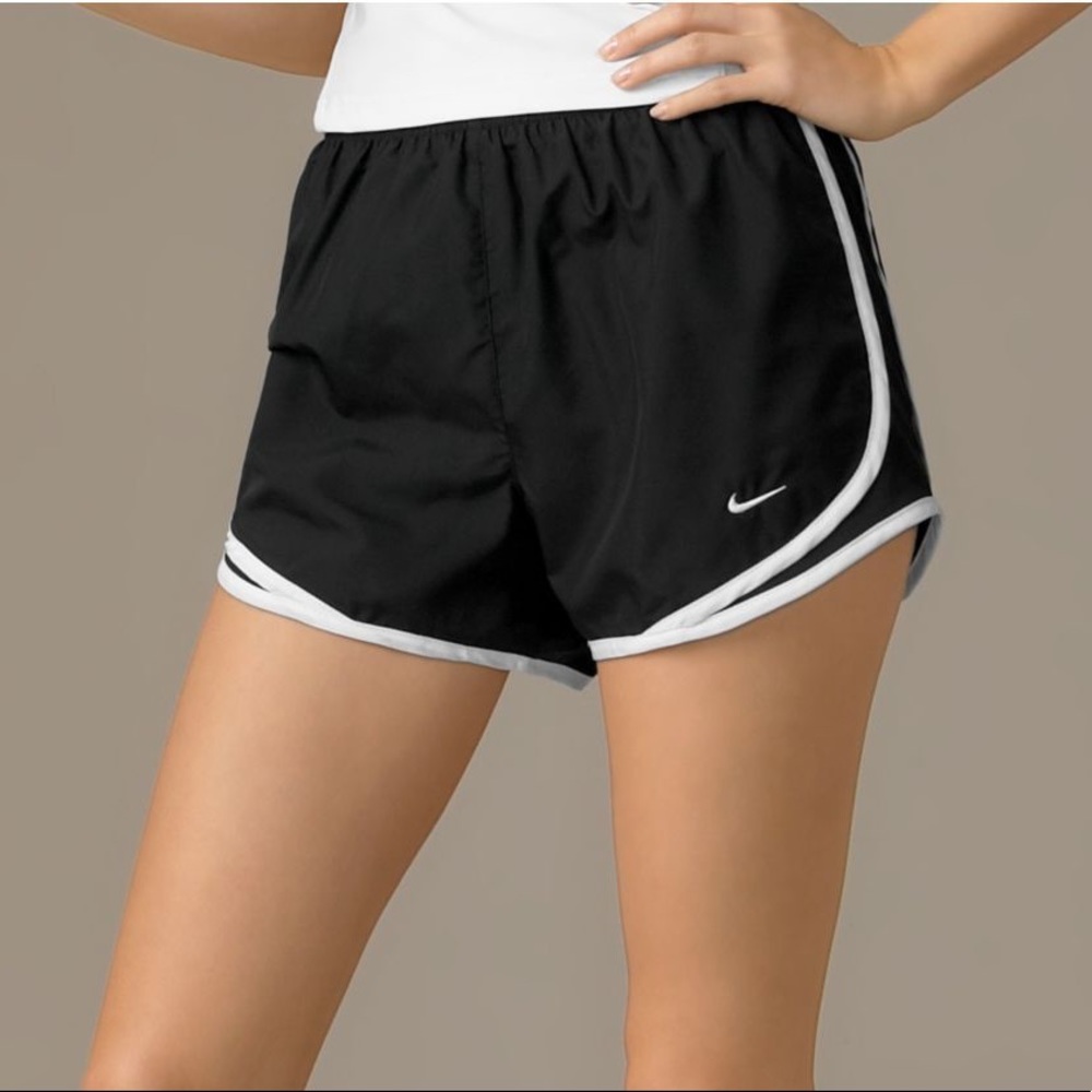 Nike Women's 3'' Dry Tempo Core Running Shorts